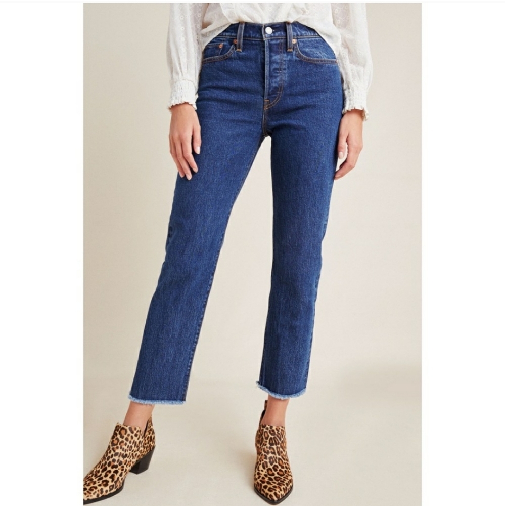 Levi's Premium Wedgie Straight High Rise Jeans - Picture 3 of 7